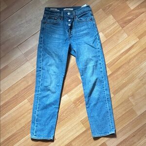 Levi’s Women’s Wedgie Straight Jeans – Size 23